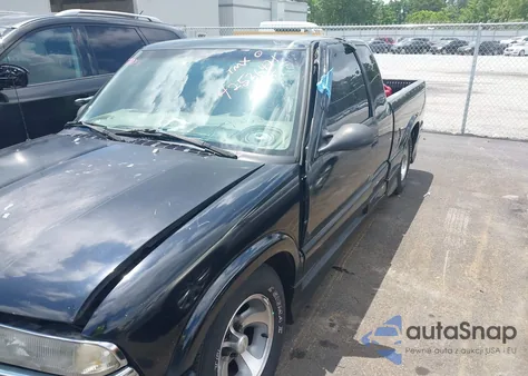2001 Chevrolet S-10 Ls из США, поврежденный, VIN 1GCCS195318110989